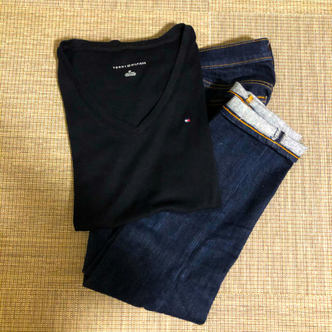 TOMMY HILFIGER(トミーヒルフィガー)のTOMMYFILFIGER vネック半袖 レディースのトップス(Tシャツ(半袖/袖なし))の商品写真