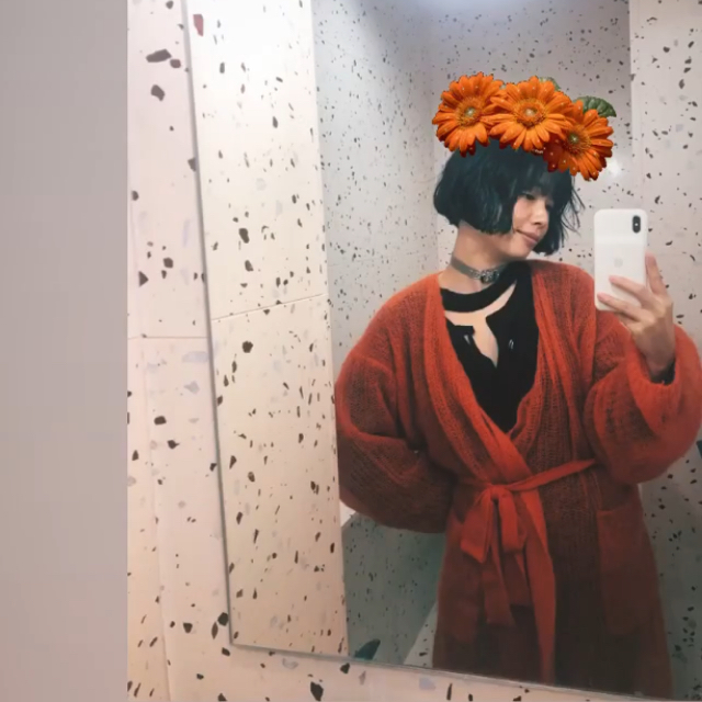 mother(マザー)のLOKA MOHAIR LONG GOWN ORANGE レディースのトップス(カーディガン)の商品写真