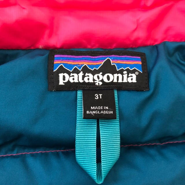 patagonia(パタゴニア)のパタゴニア  キッズ/ベビー/マタニティのキッズ服女の子用(90cm~)(ジャケット/上着)の商品写真