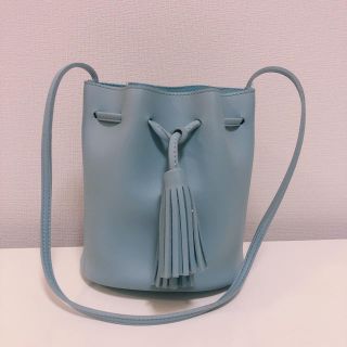 ザラ(ZARA)のフリンジ付きバケツバッグ(ショルダーバッグ)