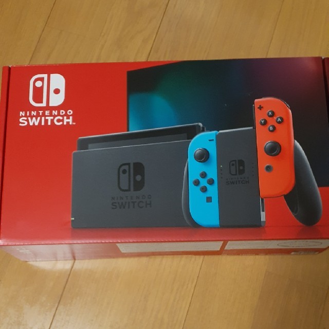 任天堂新型未使用　Nintendo Switch本体