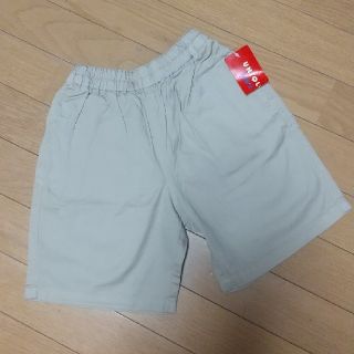 ユニクロ(UNIQLO)の新品 120 ハーフパンツ ユニクロ ベージュ(パンツ/スパッツ)