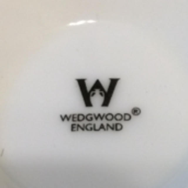 WEDGWOOD(ウェッジウッド)のウェッジウェッジウッド フロレンティーン カップ&ソーサー インテリア/住まい/日用品のキッチン/食器(グラス/カップ)の商品写真