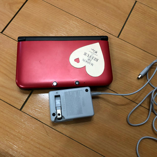 ニンテンドー3DS(ニンテンドー3DS)の3dsLLとソフト付き エンタメ/ホビーのゲームソフト/ゲーム機本体(携帯用ゲーム機本体)の商品写真