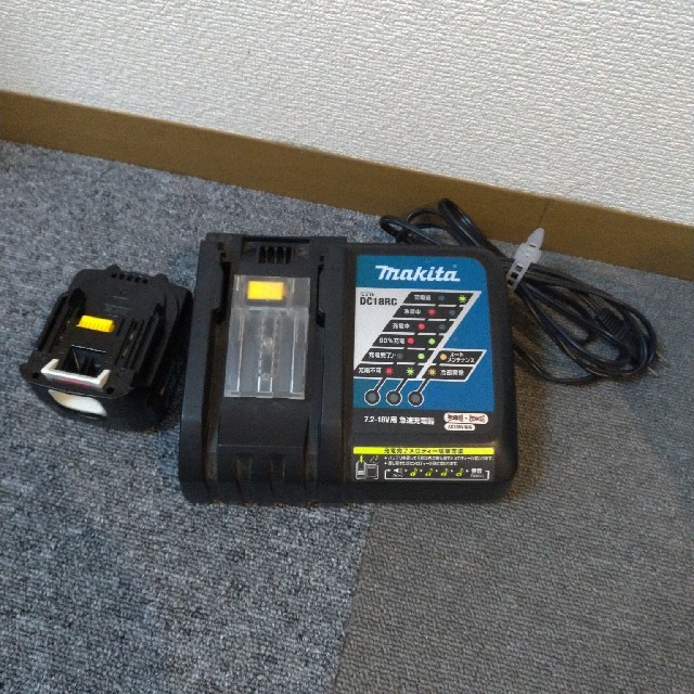 Makita - マキタ純正 14.4 V 充電器 バッテリー 中古の通販 by フライ2291's shop｜マキタならラクマ