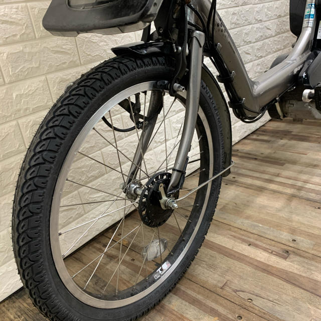 BRIDGESTONE(ブリヂストン)のブリジストン　アンジェリーノ　シルバー　20インチ　新基準　電動アシスト自転車 スポーツ/アウトドアの自転車(自転車本体)の商品写真