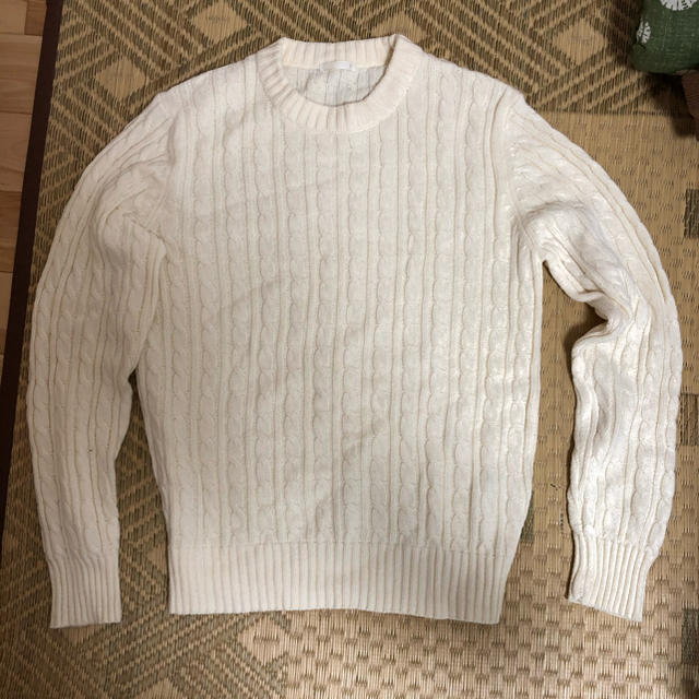 GU(ジーユー)の白ニット セーター メンズのトップス(ニット/セーター)の商品写真