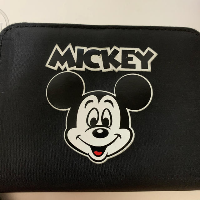 Disney(ディズニー)のディズニー　財布　ミッキー　折りたたみ財布　mini付録 レディースのファッション小物(財布)の商品写真