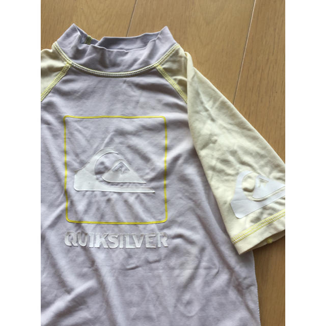 QUIKSILVER(クイックシルバー)のQuiksilver クイックシルバー キッズ 水着 上下 2点 ショートパンツ キッズ/ベビー/マタニティのキッズ服男の子用(90cm~)(水着)の商品写真