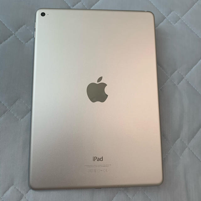 新作・人気アイテム iPad air2 本体 シルバー16GB wifiモデル(美品)