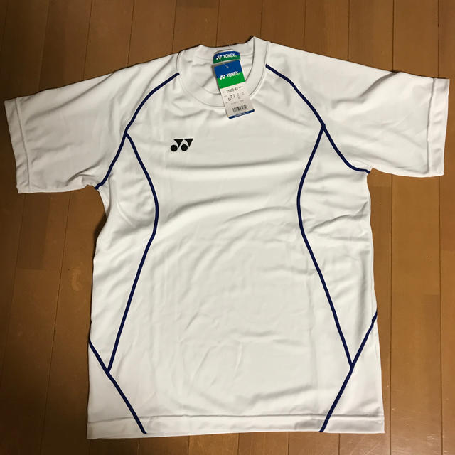 YONEX(ヨネックス)のヨネックス  半袖　ss 未使用品 スポーツ/アウトドアのテニス(ウェア)の商品写真