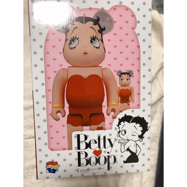 MEDICOM TOY(メディコムトイ)のBE@RBRICK Betty Boop (TM) 100%&400% エンタメ/ホビーのフィギュア(その他)の商品写真