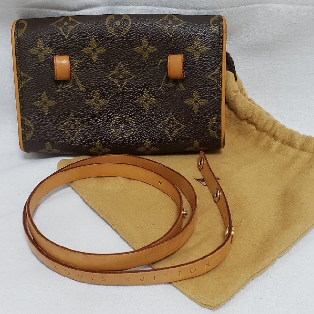 LOUIS VUITTON(ルイヴィトン)ののこのこ様専用!LOUIS VUITTONモノグラム ウエストポーチ レディースのバッグ(ボディバッグ/ウエストポーチ)の商品写真