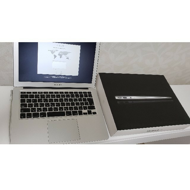 MacBookAir 13.3インチ 2010 (SSD256GB)のサムネイル