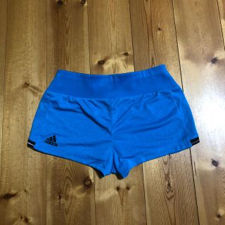 アディダス(adidas)のadidas ショートパンツ(ショートパンツ)