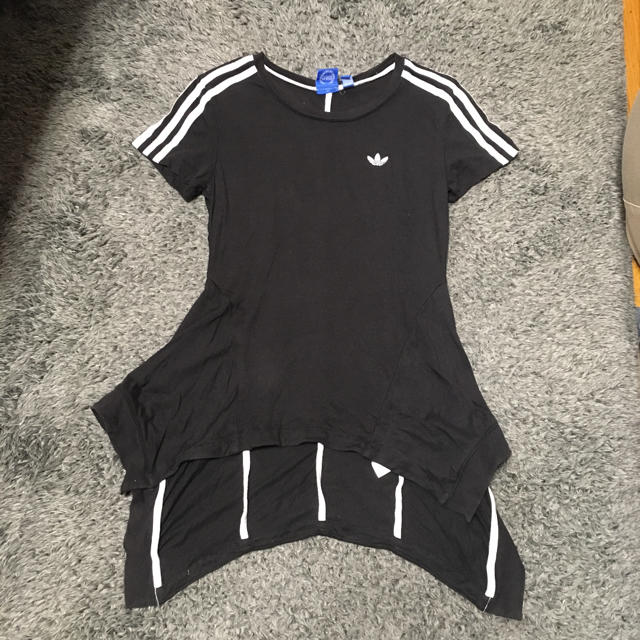 adidas(アディダス)のアディダス　半袖 レディースのトップス(Tシャツ(半袖/袖なし))の商品写真