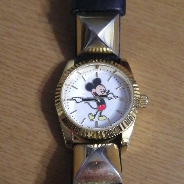 OVER THE STRIPES(オーバーザストライプス)の売り切り希望ミッキー腕時計 RayBEAMS× OVER THE STRIPES レディースのファッション小物(腕時計)の商品写真