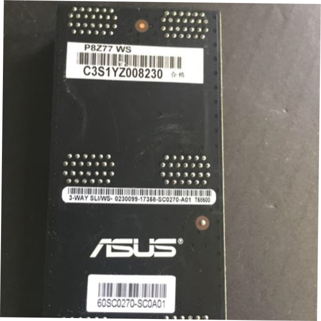ASUS(エイスース)のASUS < 3-Way NVIDIA SLI Bridge> コネクタボード スマホ/家電/カメラのPC/タブレット(PCパーツ)の商品写真