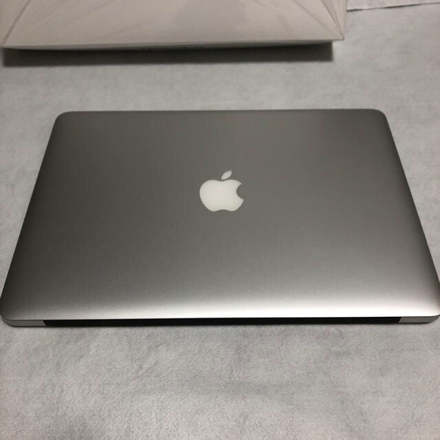 【美品】Macbook Air 2017 128gb おまけ付きPC/タブレット