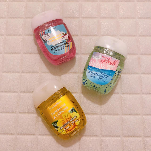 Bath & Body Works(バスアンドボディワークス)のバス&ボディワークス ハンドジェル3個セット コスメ/美容のボディケア(その他)の商品写真