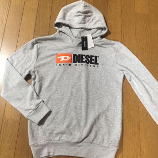 ディーゼル(DIESEL)の新品タグ付☪️ DIESEL フーディ女性S ヘザーグレー(トレーナー/スウェット)