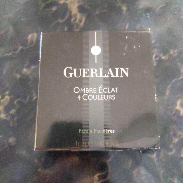 GUERLAIN(ゲラン)のGUERLAIN ラディアント シャドウ カラーパレット コスメ/美容のベースメイク/化粧品(アイシャドウ)の商品写真