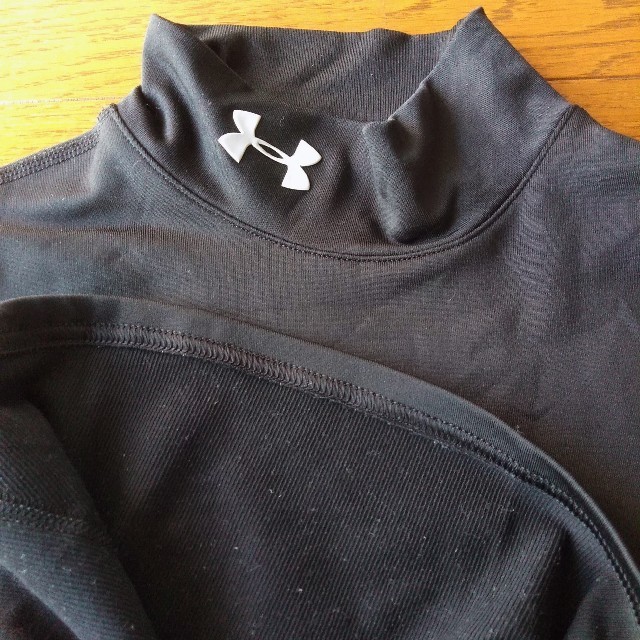 UNDER ARMOUR(アンダーアーマー)のkoko様専用■アンダーアーマー　コンプレッション　コールドギア スポーツ/アウトドアのテニス(ウェア)の商品写真