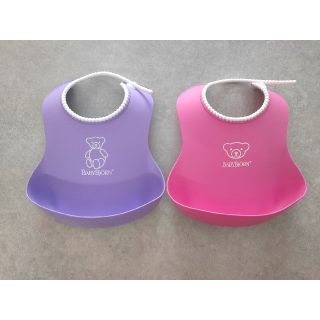 ベビービョルン(BABYBJORN)のベビービョルン♡食事シリコンビブ(お食事エプロン)