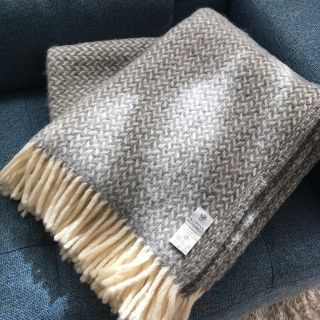 クリッパン(KLIPPAN)のKlippan クリッパン スローケット polka ブランケット グレー(毛布)