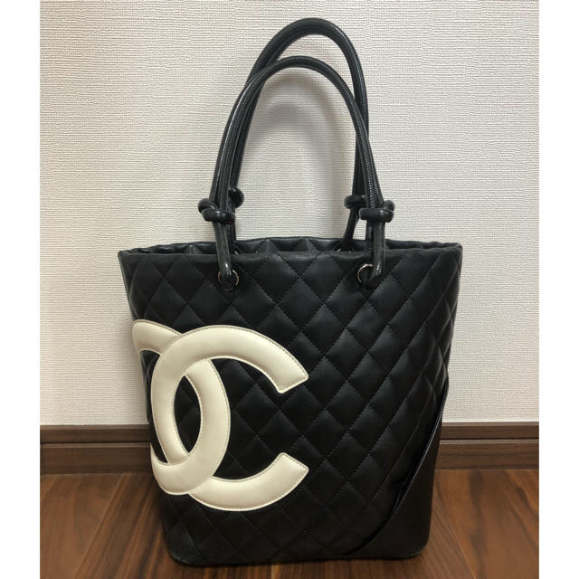 CHANEL(シャネル)の桜様専用　CHANEL シャネル　カンボンライン　バッグ レディースのバッグ(ハンドバッグ)の商品写真