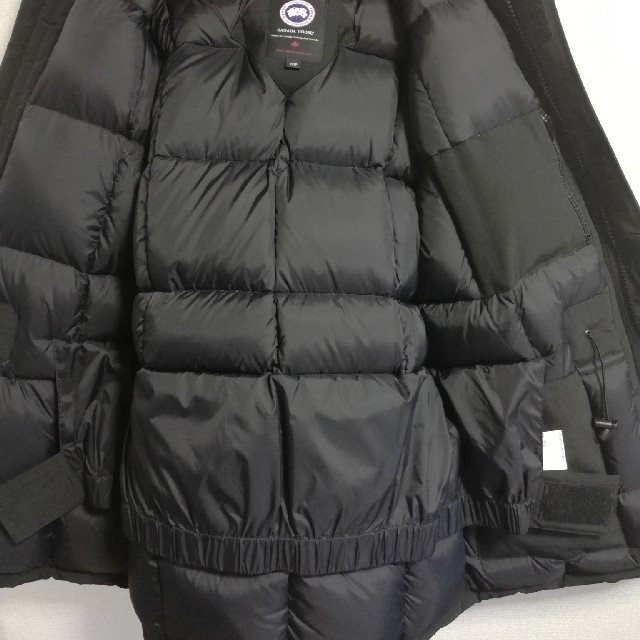 CANADA GOOSE(カナダグース)の新品同様 正規 カナダグース エクスペディションパーカー XS(L) 黒 超防寒 メンズのジャケット/アウター(ダウンジャケット)の商品写真