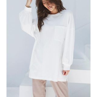 アリシアスタン(ALEXIA STAM)のBack Separated Logo Long Sleeve Tee(Tシャツ(長袖/七分))