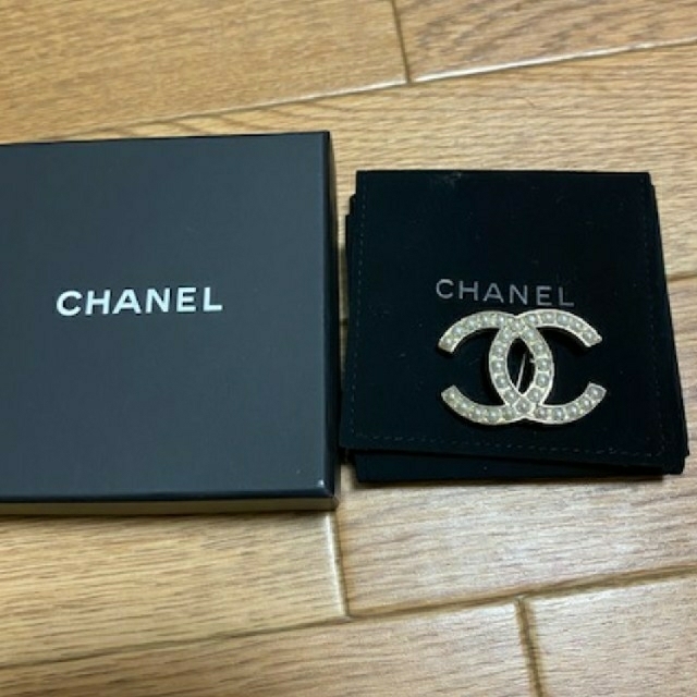 ブローチ/コサージュシャネル CHANEL パールブローチ