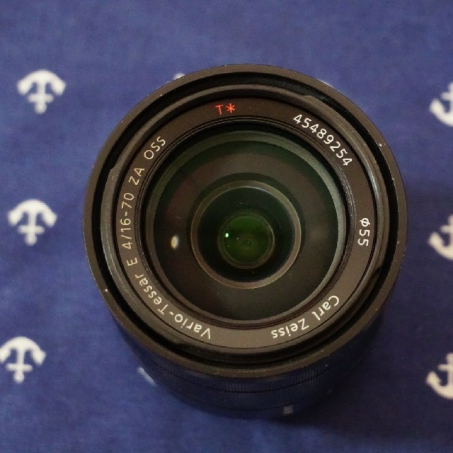 Sony  T* E 16-70mm F4 ZA OSS  SEL1670Z