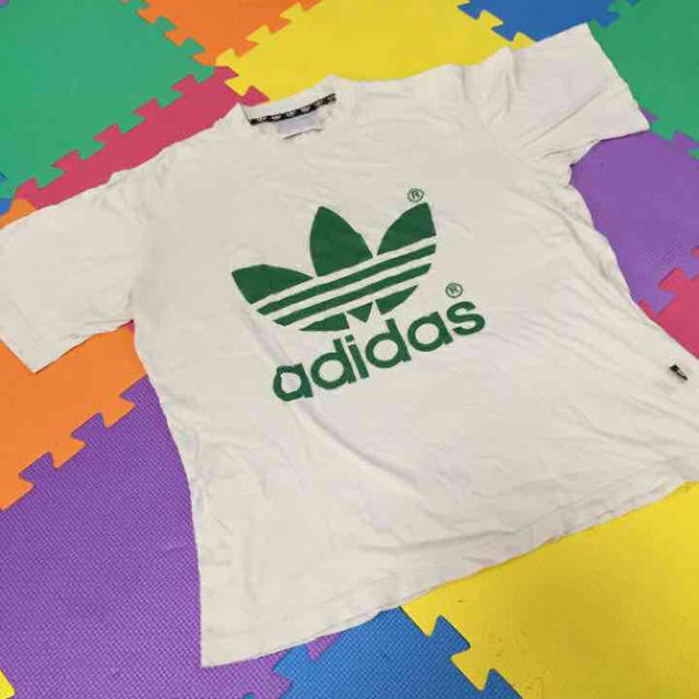 adidas(アディダス)のアディダス ビッグロゴ Tシャツ メンズのトップス(Tシャツ/カットソー(半袖/袖なし))の商品写真