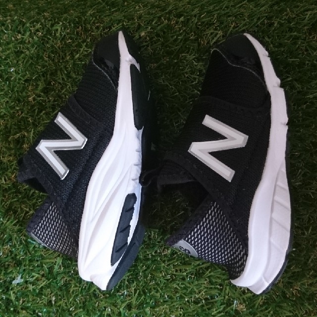 New Balance(ニューバランス)の【new balance】メッシュシューズ キッズ/ベビー/マタニティのキッズ靴/シューズ(15cm~)(スニーカー)の商品写真