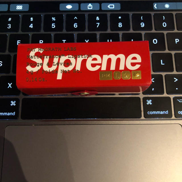 Supreme(シュプリーム)のSupreme Pat McGrath Labs Lipstick  コスメ/美容のベースメイク/化粧品(口紅)の商品写真