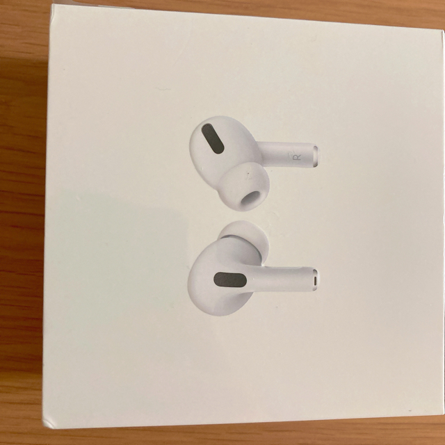 Apple(アップル)のApple Airpods pro エアーポッズ プロ スマホ/家電/カメラのオーディオ機器(ヘッドフォン/イヤフォン)の商品写真