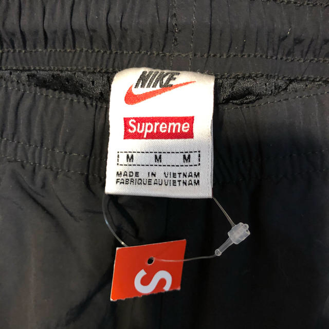 Supreme(シュプリーム)のSupreme Nike Warm Up Pant Mサイズ 19SS メンズのパンツ(その他)の商品写真