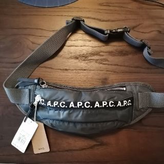 アーペーセー(A.P.C)のsioさん専用　A.P.C アーペーセー　ボディバッグ　ポーチ(ボディーバッグ)