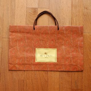 エトロ(ETRO)のETRO　ショップ袋　紙袋　赤茶色(ショップ袋)