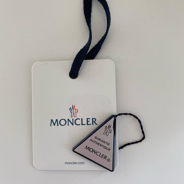 MONCLER(モンクレール)のモンクレール　BLOIS ダークネイビー レディースのジャケット/アウター(ダウンコート)の商品写真