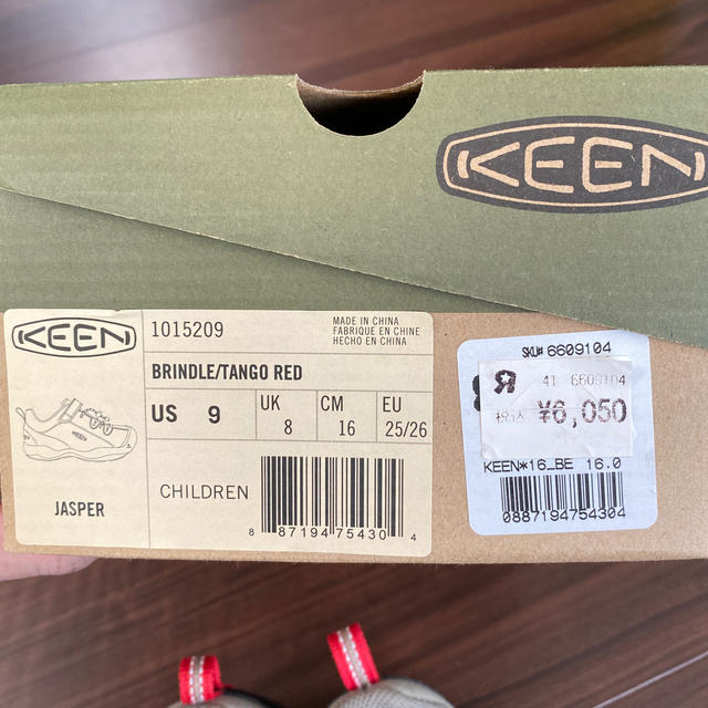 KEEN(キーン)のKEEN JASPER 靴 キッズ/ベビー/マタニティのキッズ靴/シューズ(15cm~)(スニーカー)の商品写真