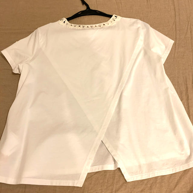 モンクレール  ホワイトTシャツ 2