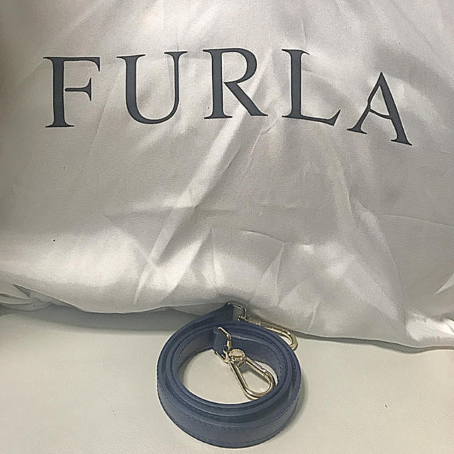 FURLA フルラショルダーバッグ　紺色 2