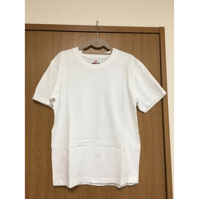 Hanes(ヘインズ)のヘインズ 白Tシャツ Ｍサイズ レディースのトップス(Tシャツ(半袖/袖なし))の商品写真