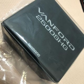 シマノ(SHIMANO)のシマノ ヴァンフォード　2500SHG 新品未開封(リール)