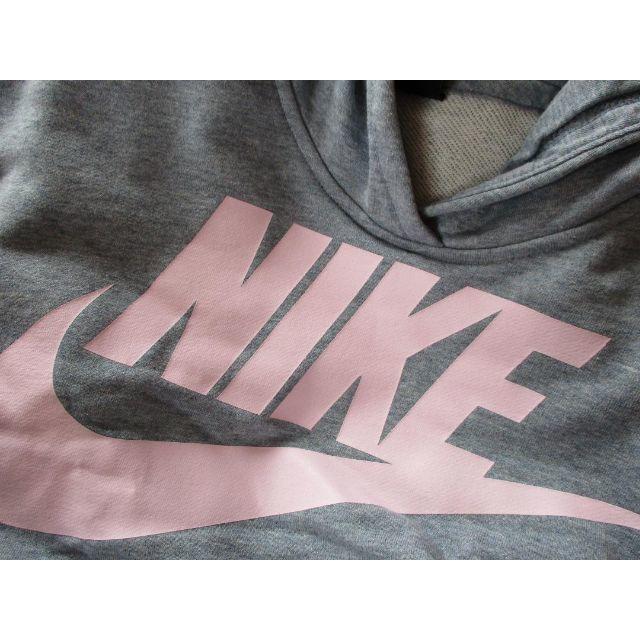 NIKE(ナイキ)のナイキ　NIKE　ガールズ　ショート丈　スウェット　パーカー★150 キッズ/ベビー/マタニティのキッズ服女の子用(90cm~)(Tシャツ/カットソー)の商品写真