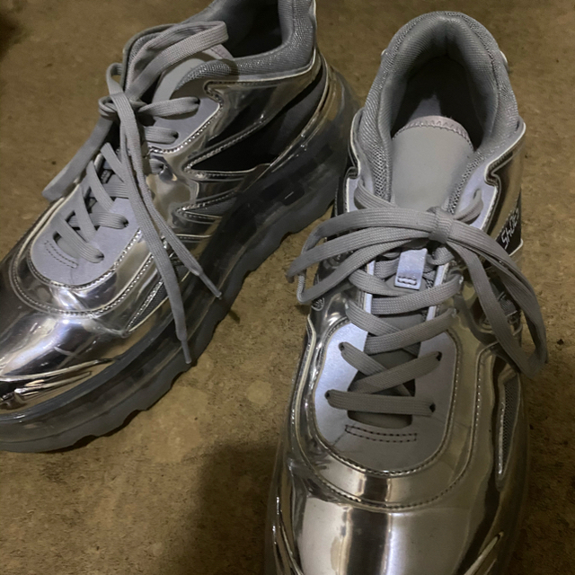 Balenciaga(バレンシアガ)の53045 Bump'air silver  トリプルs supreme  メンズの靴/シューズ(スニーカー)の商品写真