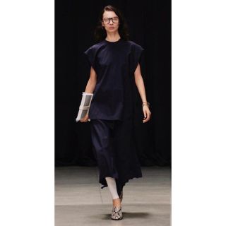 ハイク(HYKE)の新品☆HYKE ハイク　ＭＡＲＩＮＥ　ＰＬＥＡＴＥＤ　ＳＫＩＲＴ　サイズ2(ロングスカート)